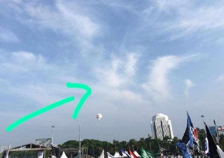 Massa Reuni 212 Heboh Nampak Awan Mirip Lafas Allah