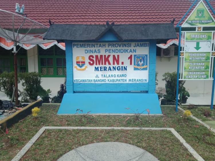 MIRIS!! Tak Mampu Bayar Uang Komite, 10 Siswa SMKN 1 Merangin Tak Bisa Ikut Ujian