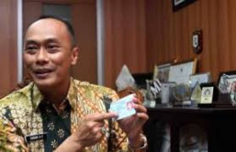 Tak Banyak Bicara, Dirjen Dukcapil Kemendagri Tiba di Bareskrim Bahas KTP-e