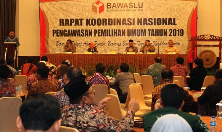 Dihadapan Wapres, Ketua Bawaslu Laporkan Soal Ini...