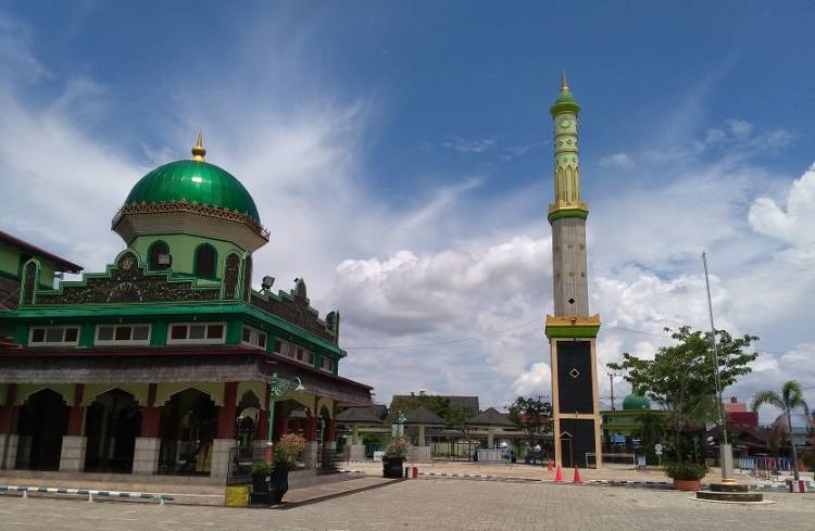 Eloknya Sungai Jingah Kawasan Kampung Tua Banjar