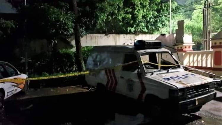 Begini Situasi Pascapembakaran Mapolsek Ciracas… 