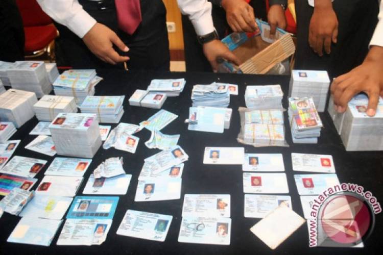 Giliran Kota Pariaman 1.000 KTP-el Tercecer