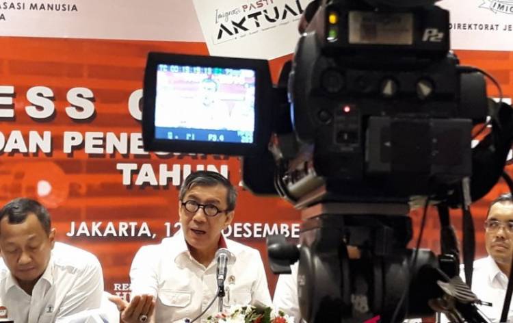 Wow! 5.785 Permohonan Paspor Ditunda