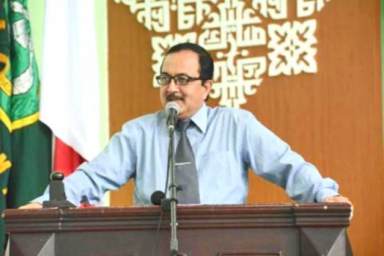Guru Besar IAIN Ini Sebut Ucapan Selamat Natal Tak Perlu Didebatkan