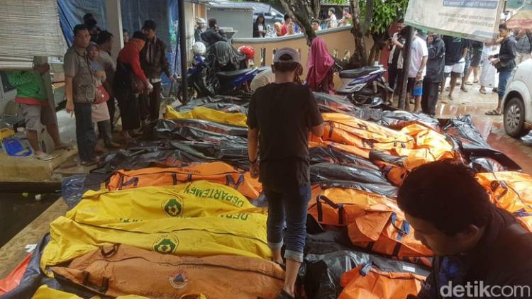 Empat Warga Sumedang Meninggal Diterjang Tsunami