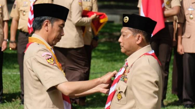 Presiden Lantik Budi Waseso Ketua Kwarnas Pramuka 2018-2023