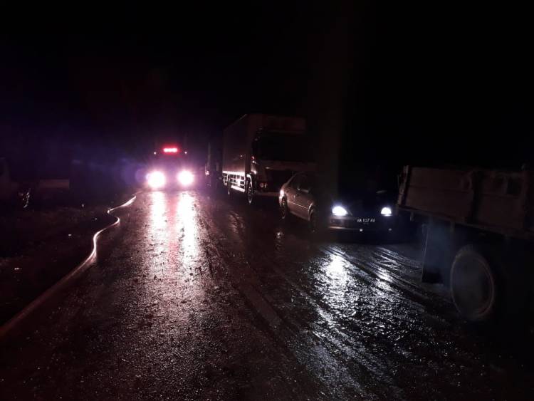 BREAKING NEWS!!! Jalinsum Bungo Macet 5 KM