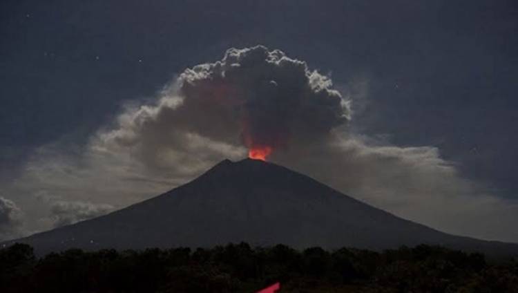 Gunung Agung Meletus, Begini Kondisi Bandara Bali