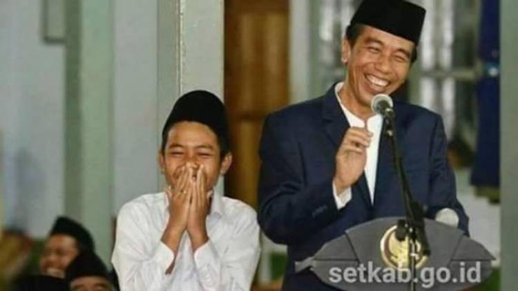 Ucapkan Selamat Tahun 2019, Jokowi Tanya Netizen Akhir Tahun Kalian Dimana??