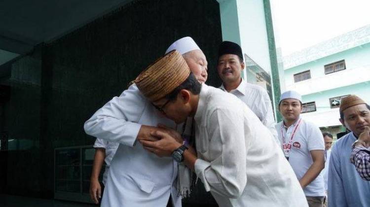 KH Amirudin Muin: Semoga Pak Sandi Sehat dan Bisa Perkuat Ekonomi Umat