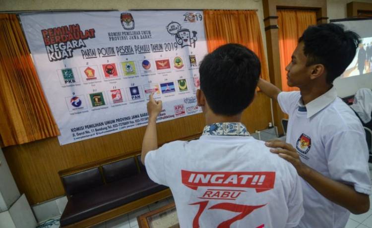 Pengamat Sebut Medsos Potensial Tingkatkan Partisipasi Pemilih Milenial