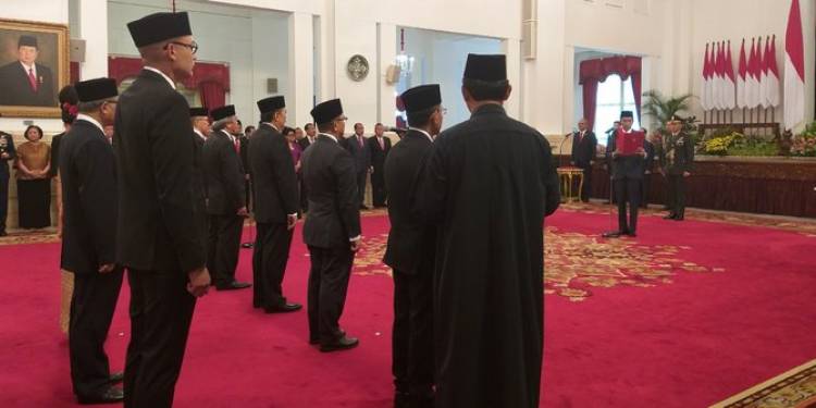 16 Dubes Dilantik Presiden, Ada Mantan Wakil Ketua MPR dan Jubir