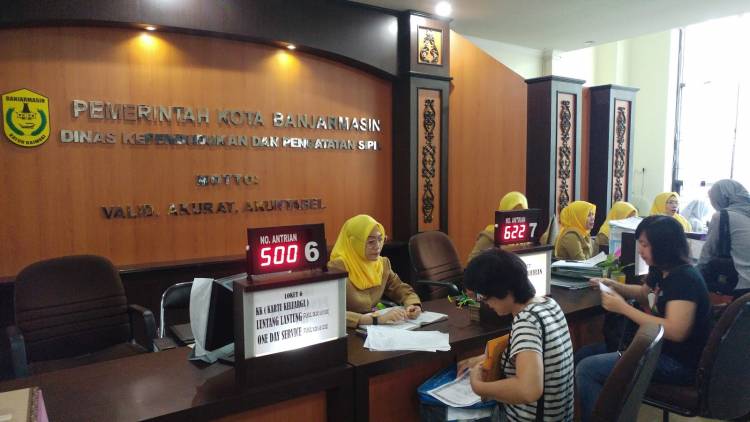 Nekat Pendataan, Orang Gila Tampar Petugas Disdukcapil