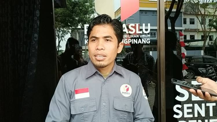 Oknum Caleg PSI Diduga Kampanye di Kampus