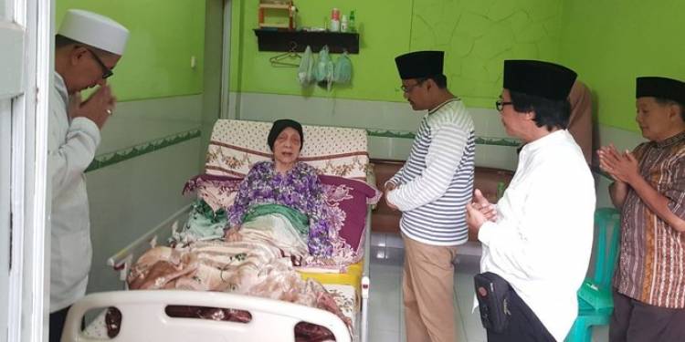 Istri Mantan Rais Aam PBNU Kiai Ahmad Shiddiq Meninggal Dunia di Jember