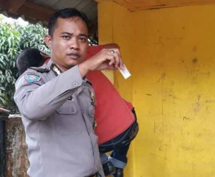 Alamak! Asyik Main Siswa SD di Bungo Temukan Sabu