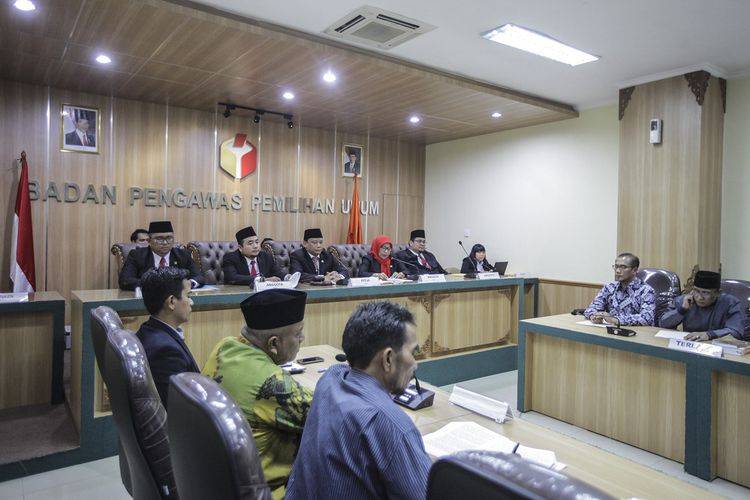 Visi Jokowi Dibahas, Bawaslu Gelar Rapat Pleno