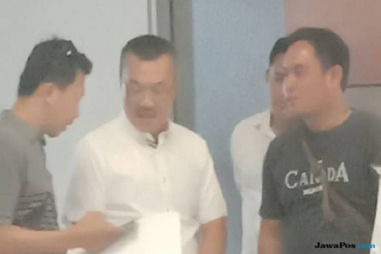 Tersangka Proyek Kemenag Ditangkap di Bandara