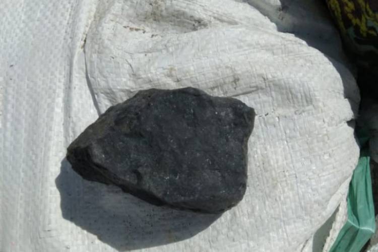 Dua Oknum TNI Diperiksa Terkait Penyeludupan Batu Antimoni Ilegal