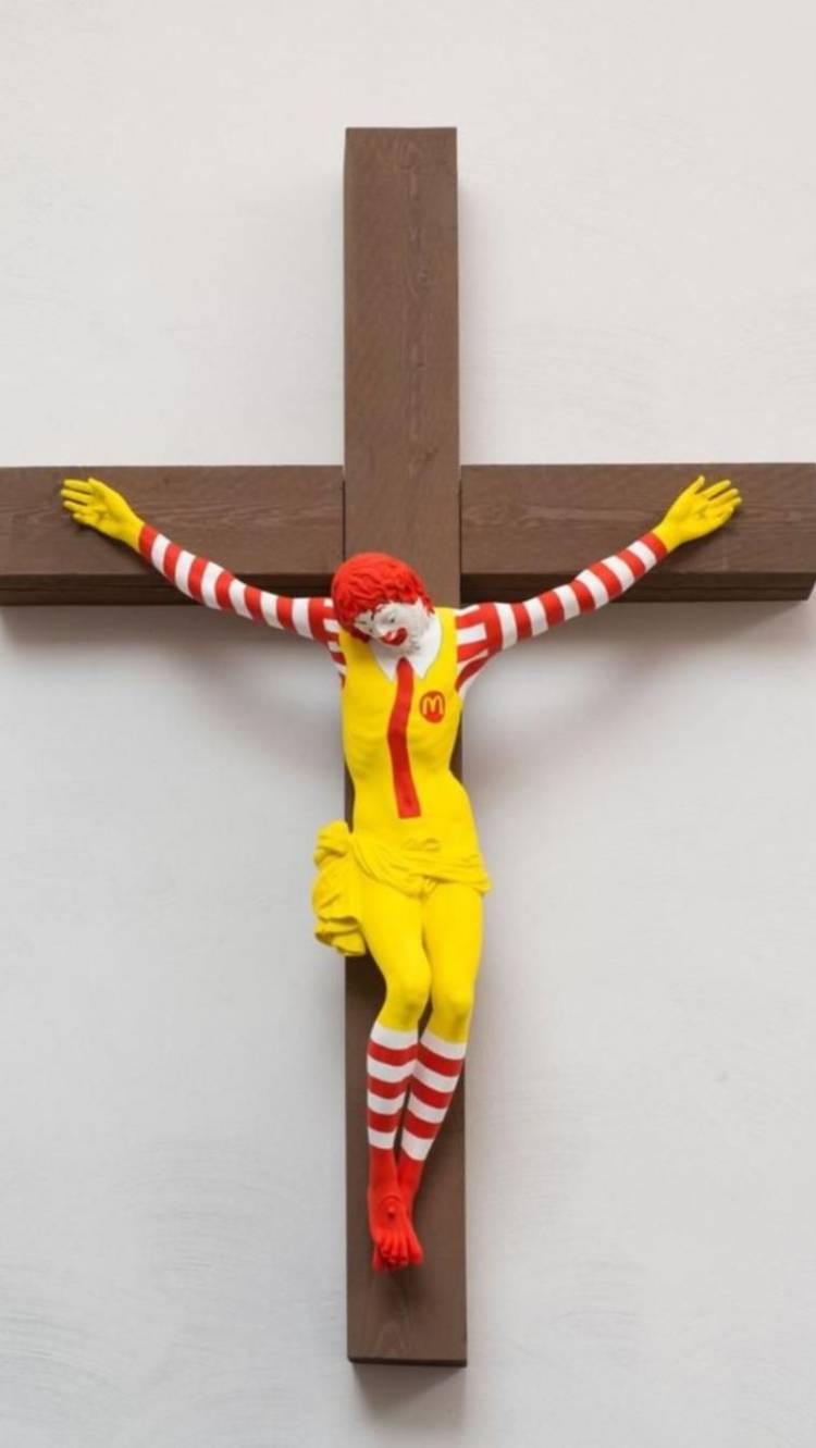 Abunassar: Salib 'McJesus' Hina Simbol Kristen