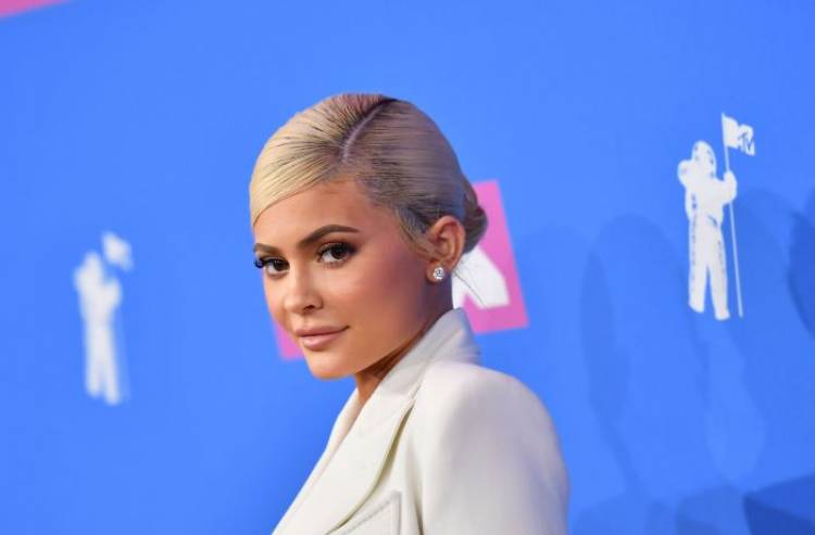 Aduh!! Rekor Foto Instagram Kylie Jenner Dikalahkan Telur