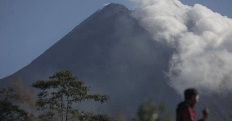 Hujan Abu Tipis dari Merapi Terjadi di Musuk Boyolali 