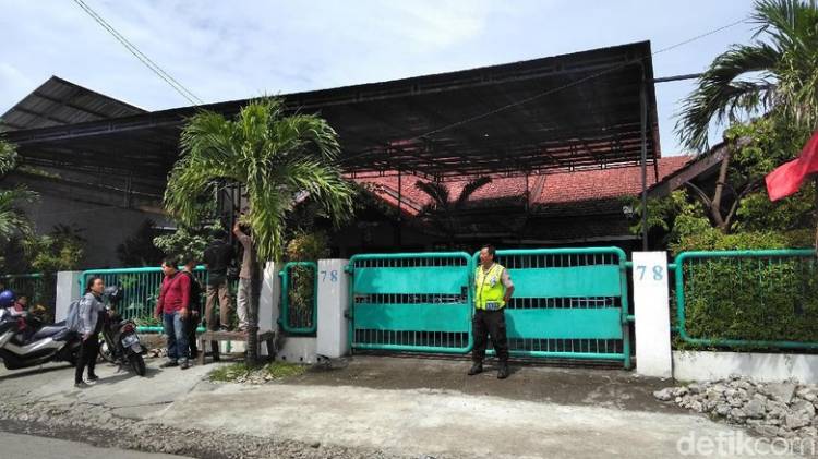 Satgas Geledah Rumah Mantan Komite Eksekutif PSSI