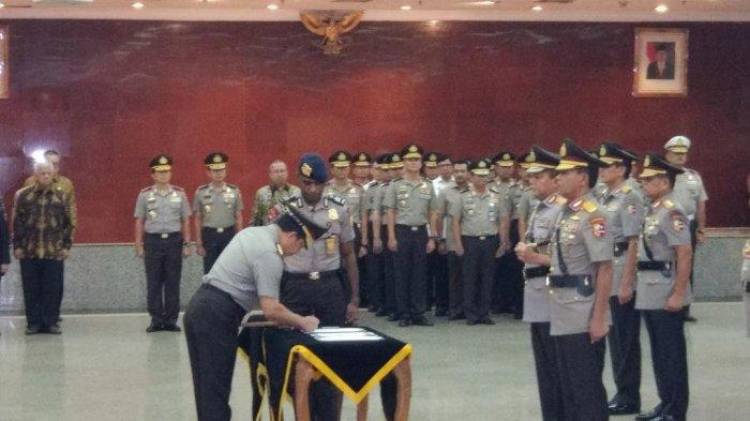 Idham Azis Resmi Jabat Kabareskrim, Kapolri Mutasi Sejumlah Pati