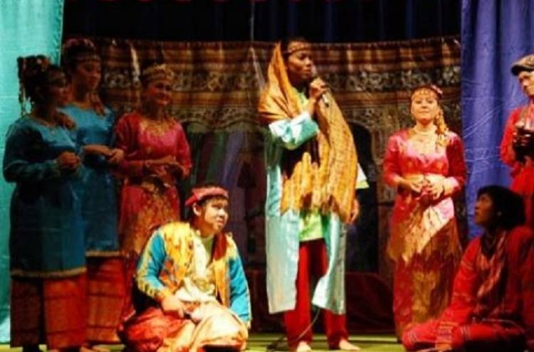 Begini Persiapan Pementasan Dulmuluk Seni Tradisional