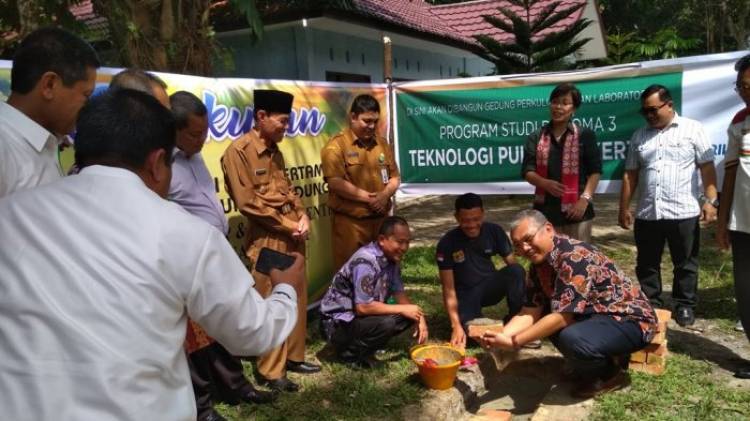 Universitas Riau Buka Prodi Vokasi Pulp dan Kertas, Ini Kata  Menristekdikti