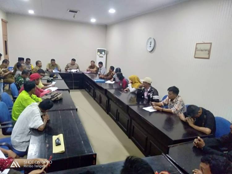 Warga Limbur Setuju Mediasi, Namun Kades/Rio Najamudin Harus Mundur