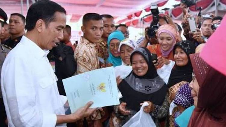 Pak Jokowi Katanya Sertifikat Tanah Gratis, Kenapa Ada Warga Bayar Rp 2,5 Juta?