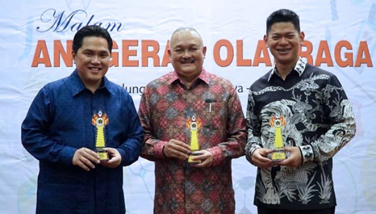 Siwo PWI Beri Penghargaan Golden Award kepada Alex Noerdin, Ini Alasannya