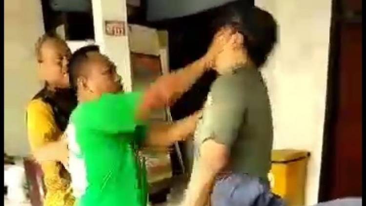 Viral, Satpol PP Dianiaya Gara-gara Cabut Spanduk