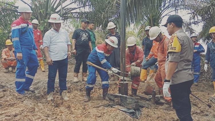 Pasca Kebakaran, Pertamina EP dan Polda Jambi Tutup 25 Sumur Minyak Ilegal Batanghari