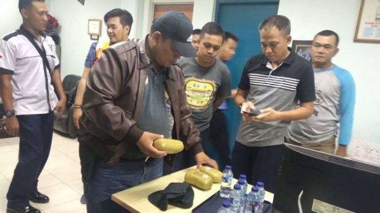 TNI AU Gagalkan Penyelundupan 2,6 Kg Sabu-Sabu