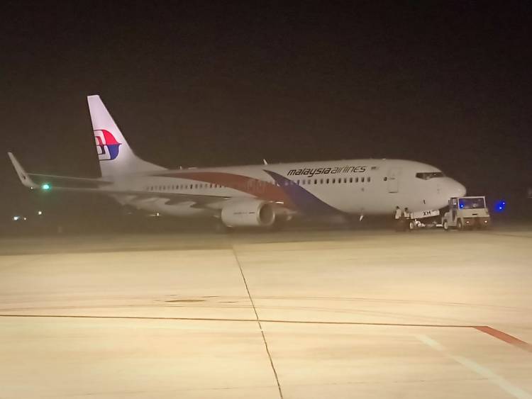 Begini Kronologis Lengkap Malaysia Airlines Mendarat Darurat di Bandara Jambi