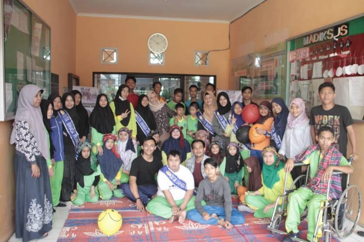 Dubas Jambi Memperingati Hari Bahasa Ibu Sedunia Bersama Anak Spesial