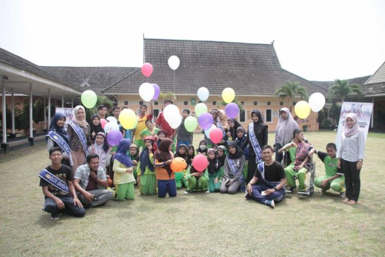 Dubas Jambi Memperingati Hari Bahasa Ibu Sedunia Bersama Anak Spesial