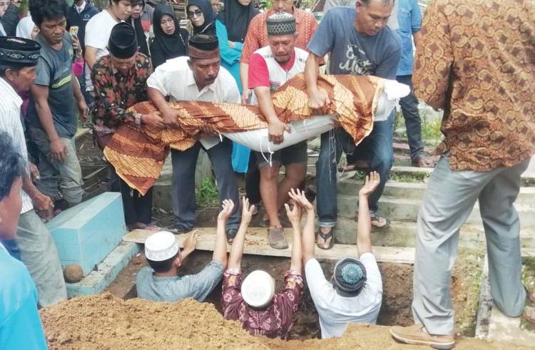 Kalap Bunuh Istri Sendiri, Sudirman Sempat Tenggak Racun