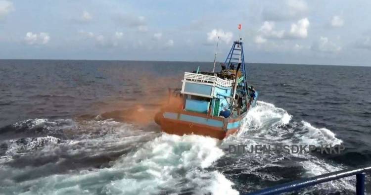 Satu Kapal Ikan Ilegal Berbendera Vietnam Ditangkap Indonesia
