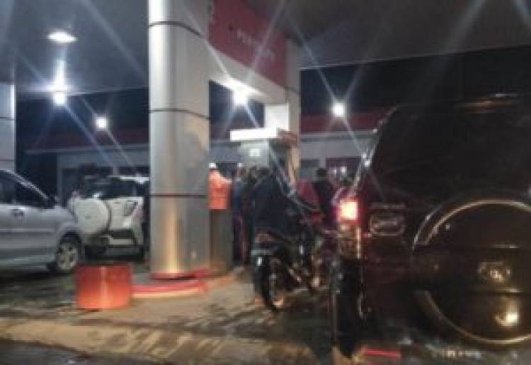 Lengkap Sudah Penderitaan Warga Kerinci, Listrik Mati BBM Pun Susah Dicari