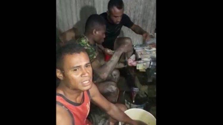 VIRAL di Medsos Tiga Prajurit TNI AD Cuci Uang Jutaan Rupiah