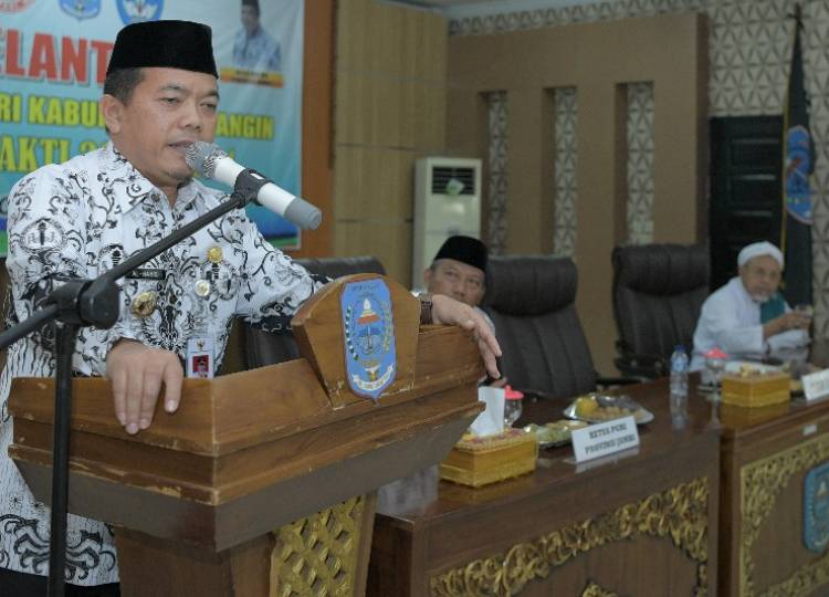 Lantik Pengurus PGRI Merangin 2019-2024, Bupati Merangin: PGRI Harus Solid dan Maju