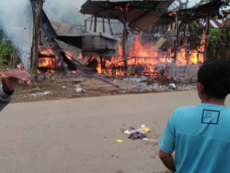 Ditinggal Sebentar, Rumah Makan Milik Warga Jangkat Ludes Terbakar