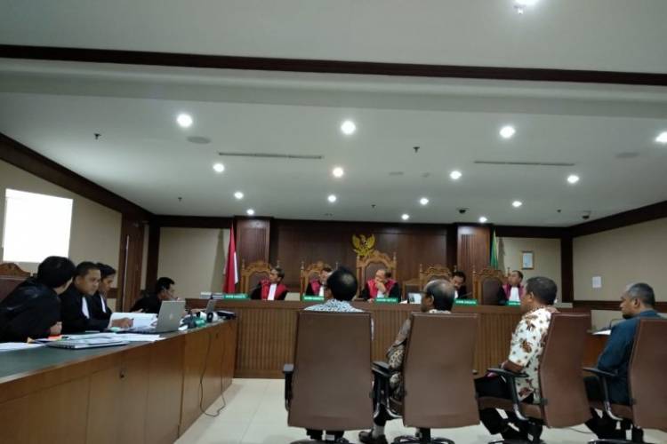 Ada Inisial Menpora Dalam Daftar Pembagian Dana Hibah dari Sekjen KONI yang ditampilkan Jaksa KPK