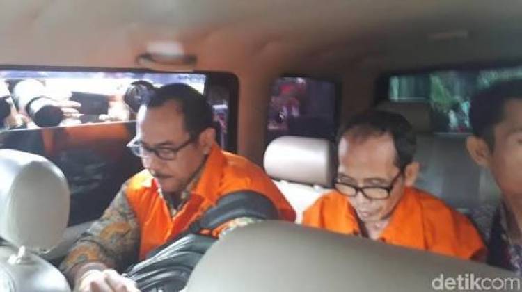 KPK Periksa 12 Saksi Suap Jabatan Kemenag