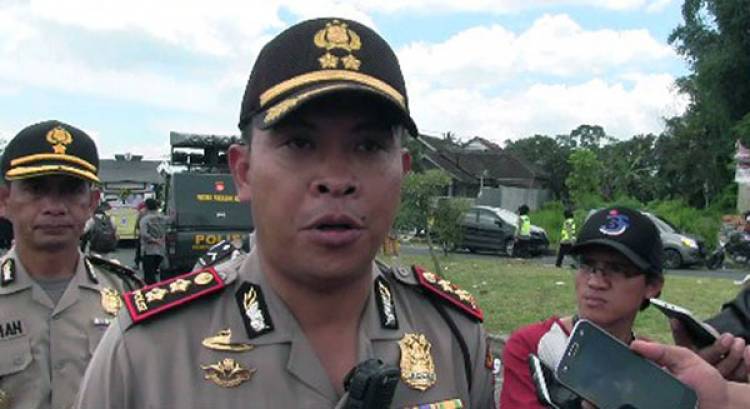 Polisi Buru Pelaku Pembacok Petugas Kebersihan TMC POLRI