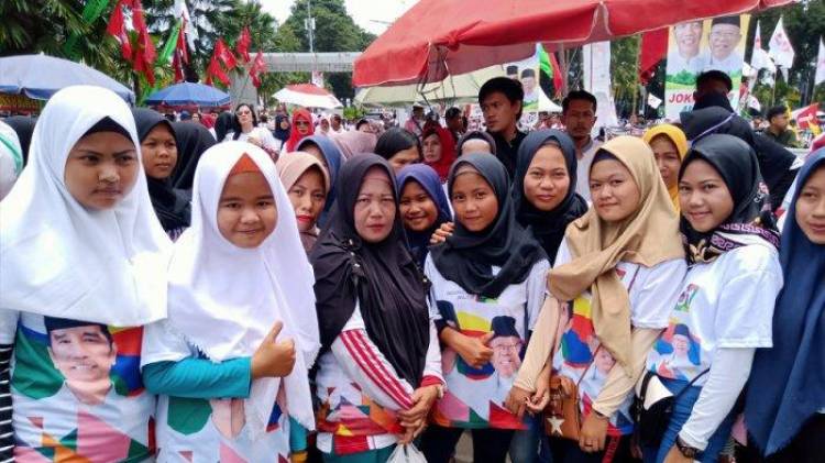 Jokowi: Jangan Remehkan Kekuatan TNI